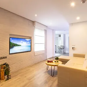  Apartment Blue & Red By Sol Maestranza Spain
